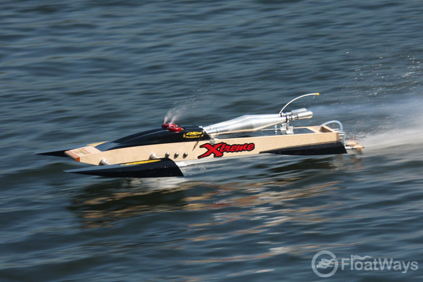 nitro powered rc boats